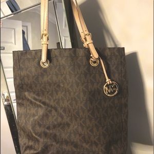Michael Kors tote purse